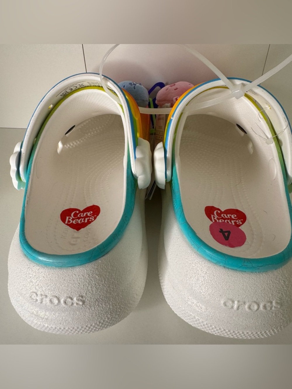Care Bears Crush Light Up Crocs Women’s Size 6 NWT - Picture 6 of 9
